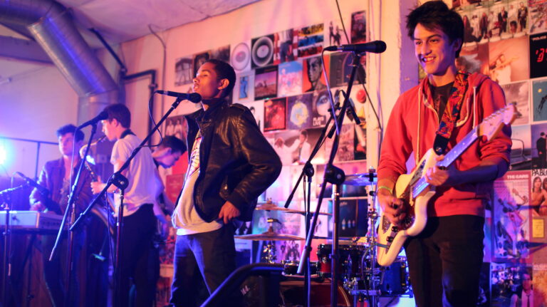 Contra Ville Brass Up Indie-Rock Scene