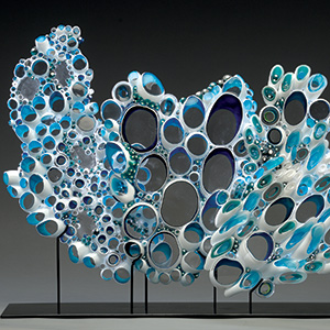‘Sparks’ Exhibit Provides Timelineof Glass Sculpture Movement