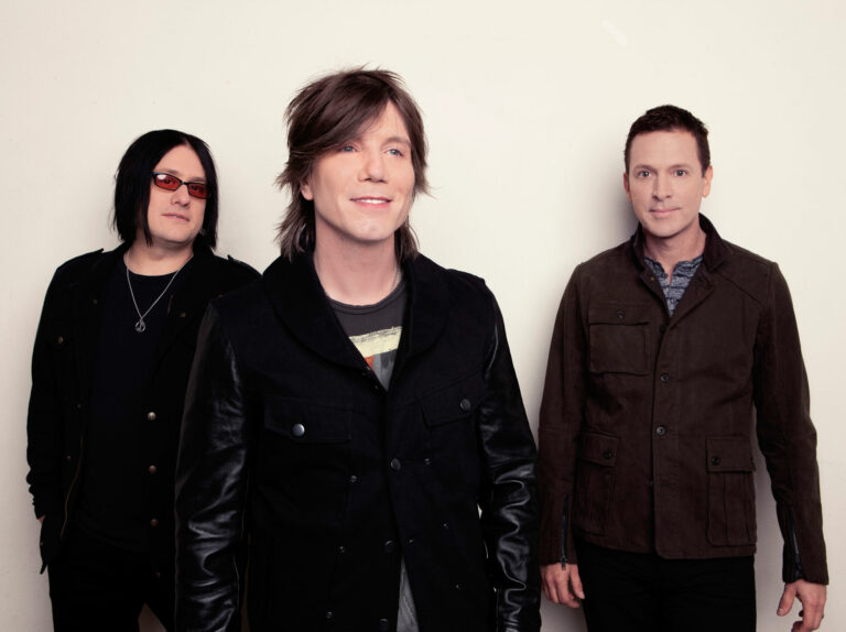 Goo Goo Dolls Play Shoreline Amphitheatre
