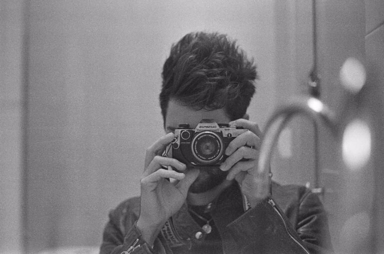 Bruno Major at the Ritz