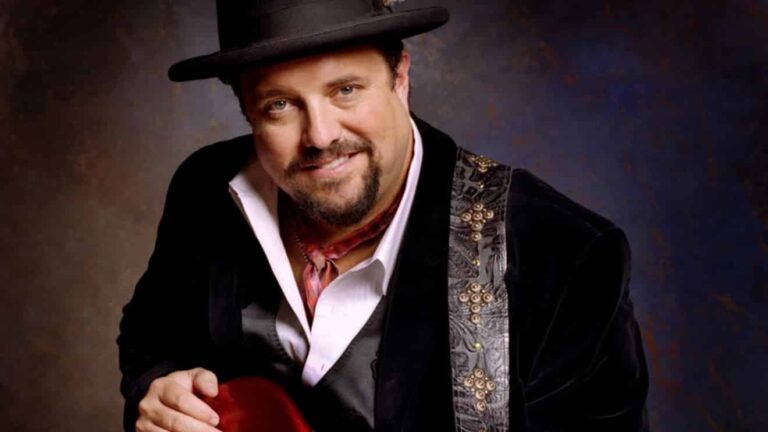 Raul Malo at Carriage House Theater