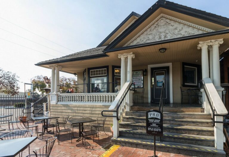 ‘Lil’ Easy Backyard Party’ at Poor House Bistro