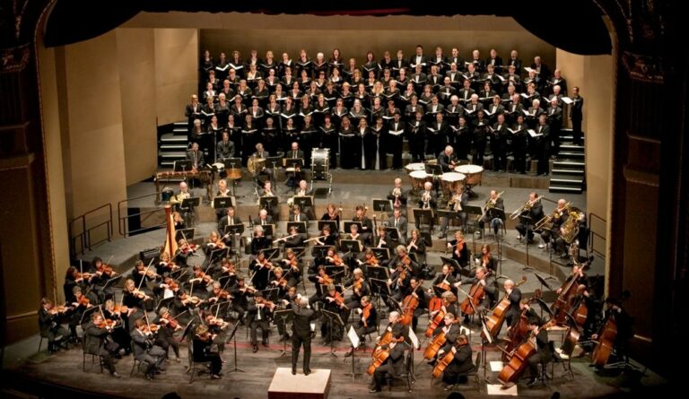 ‘Carols in the California’ at California Theatre