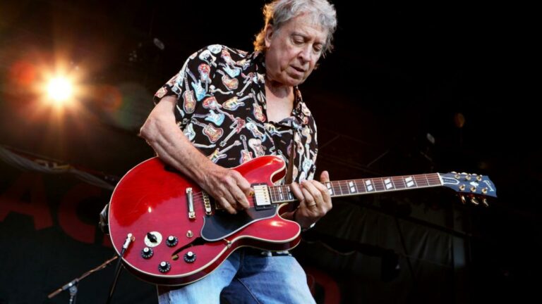 Elvin Bishop at Club Fox