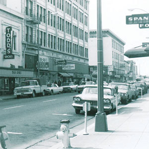 Silicon Alleys: Scott’s Seafood Tries Its Luck at Location with High Turnover