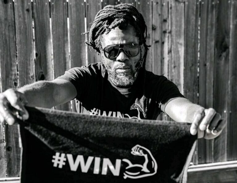 Winstrong at Parque de los Pobladores