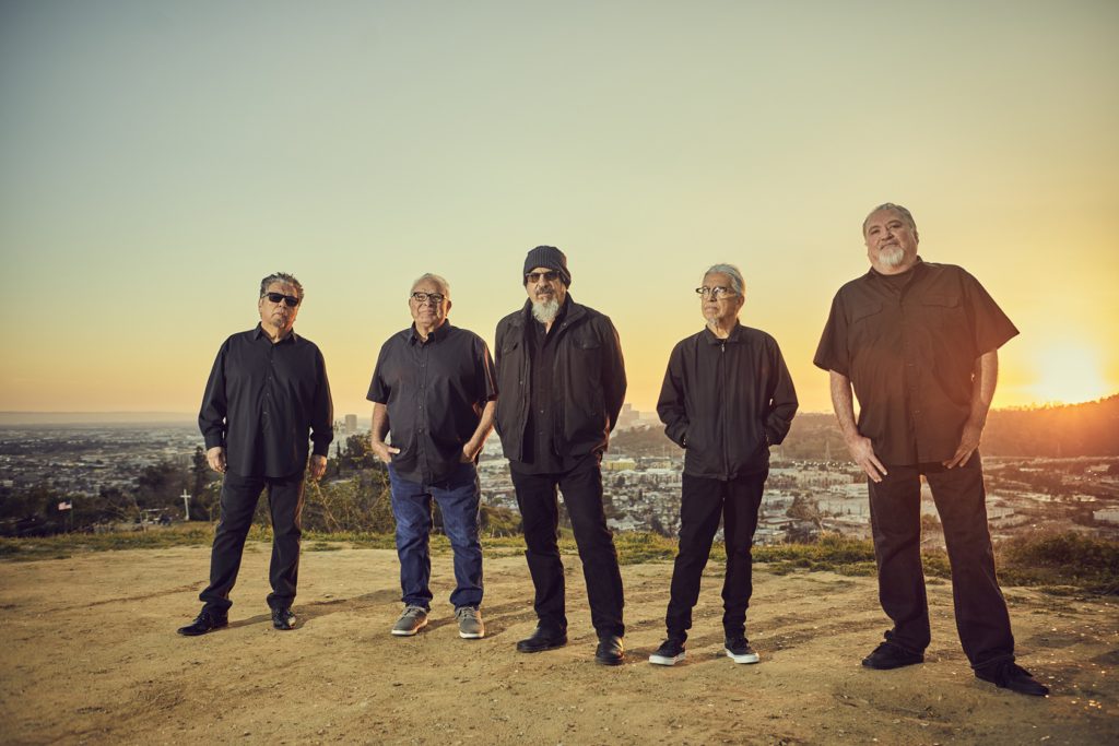 Image for display with article titled Los Lobos in Menlo Park