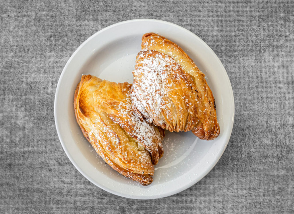 Image for display with article titled Mangia Mornings Jumpstarts the Day With Italian Pastries