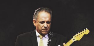 Jimmie Vaughan in Campbell