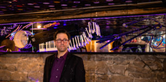 Joel Astley in Redwood City