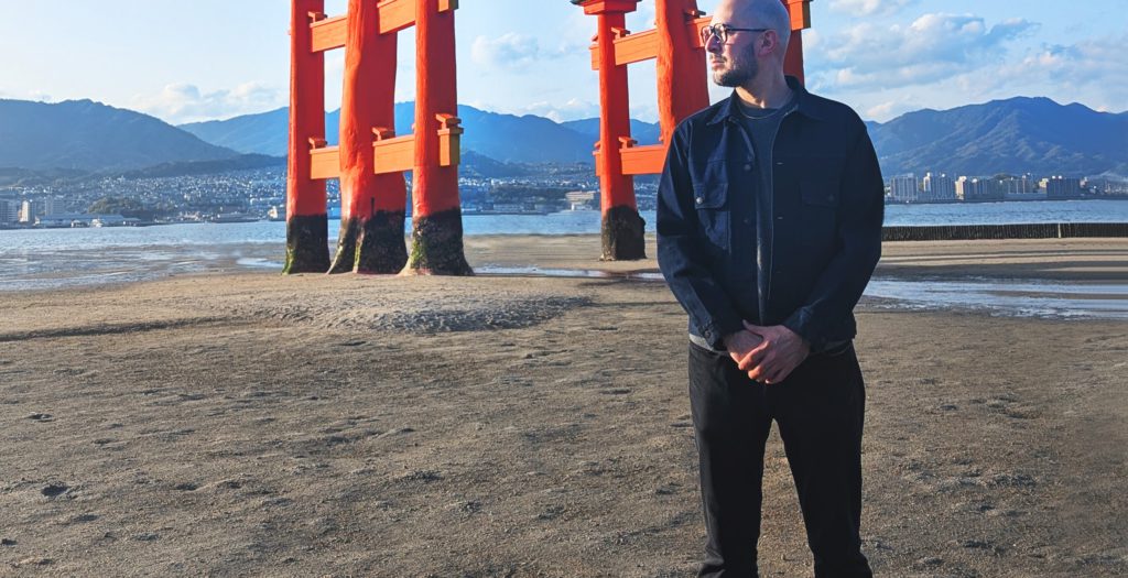 Mark de Clive-Lowe in Saratoga