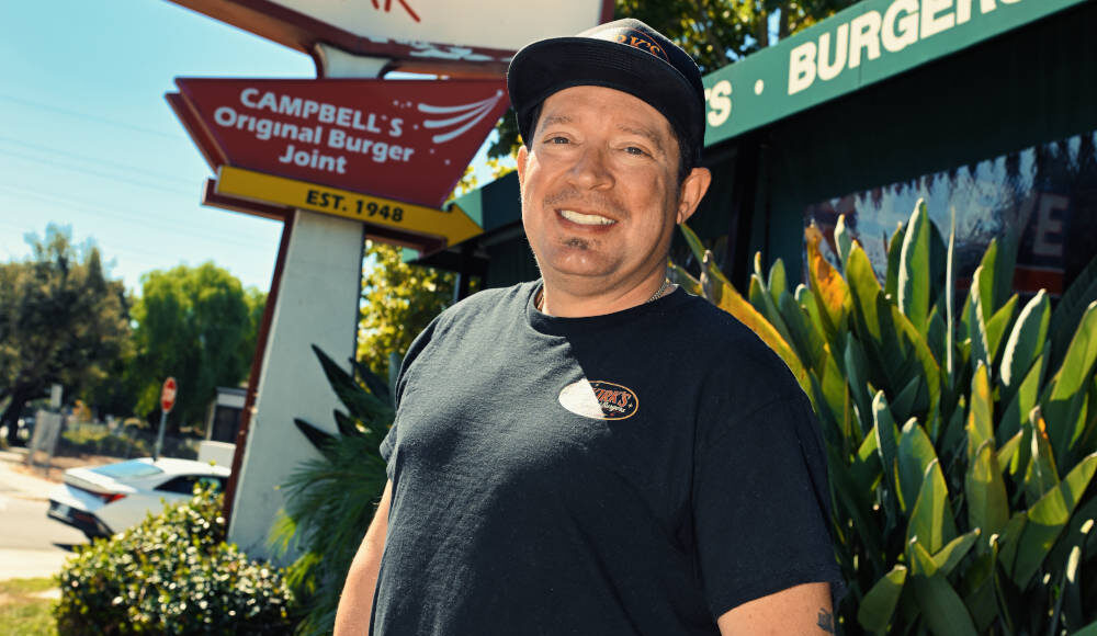 Maurice Carruba, Kirk's Steakburgers